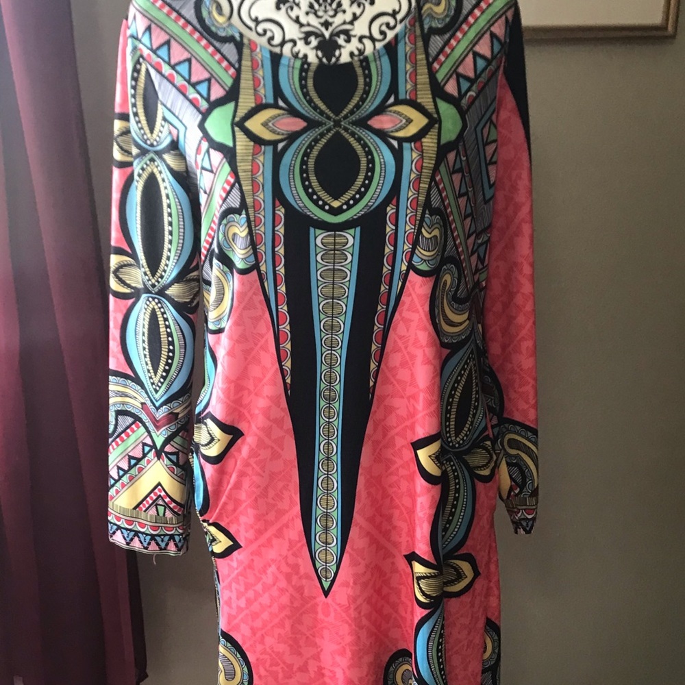 Women’s medium dress in bright design